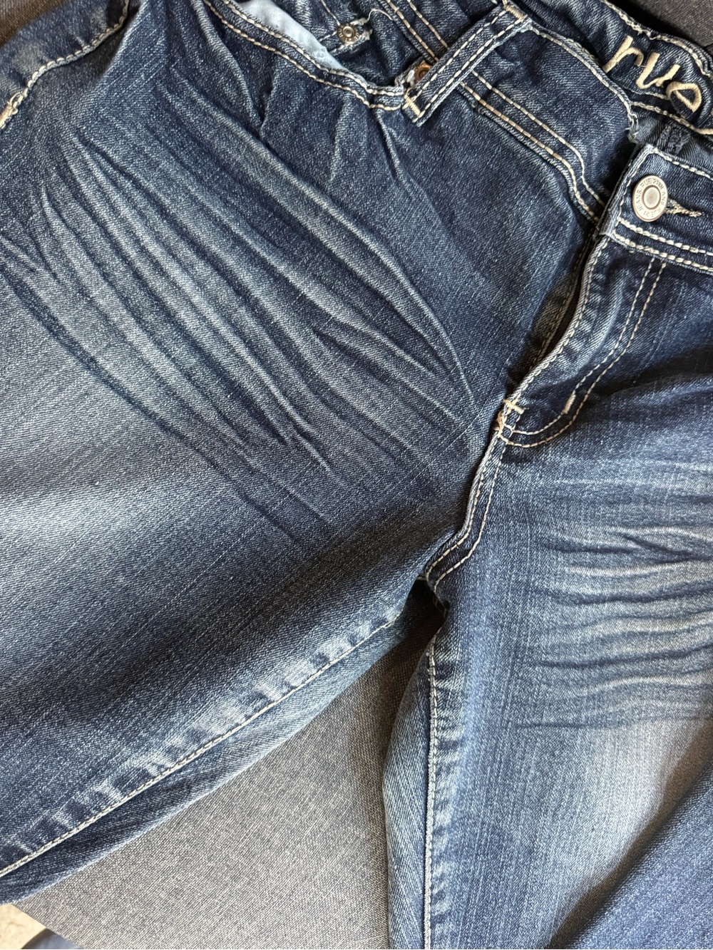 Rue21 Women’s Bootcut Jeans | Medium Wash | Size 13/14 | Y2K Stitch Detail - Picture 2 of 5